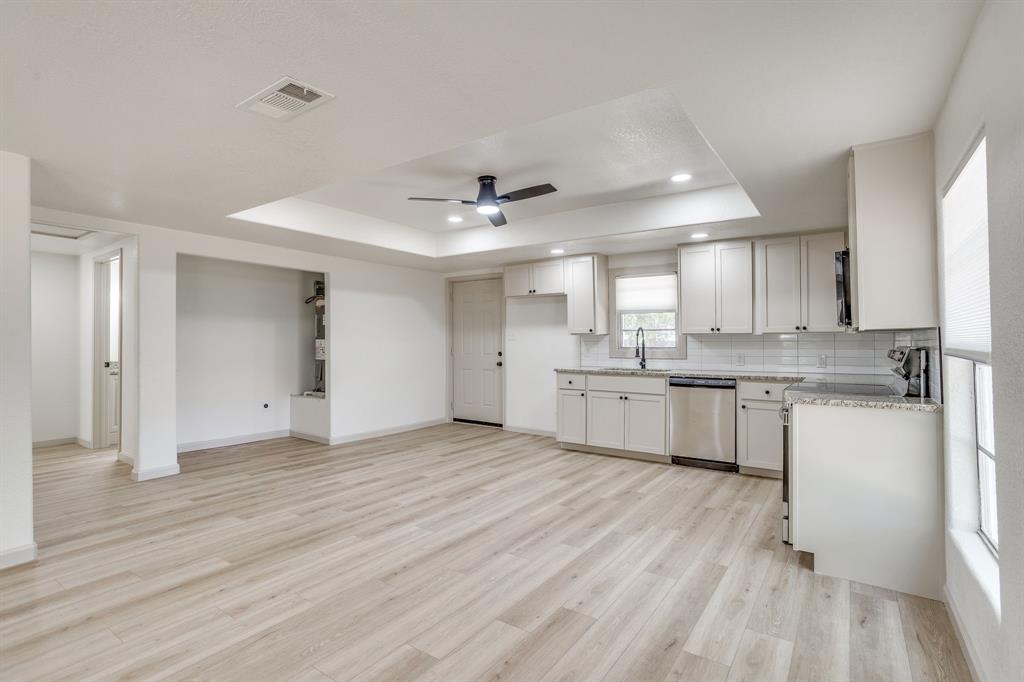 407 Ada Street Property Photo 16