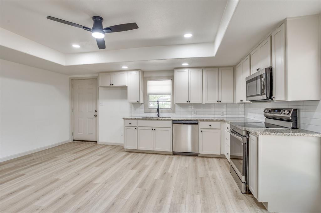 407 Ada Street Property Photo 17