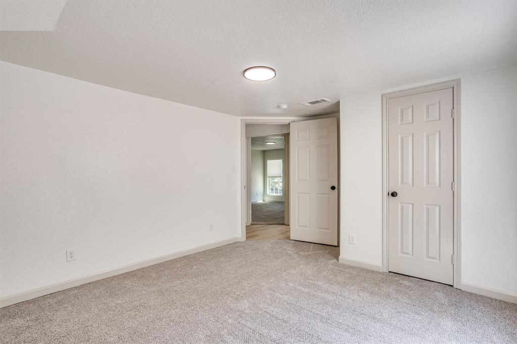 407 Ada Street Property Photo 25