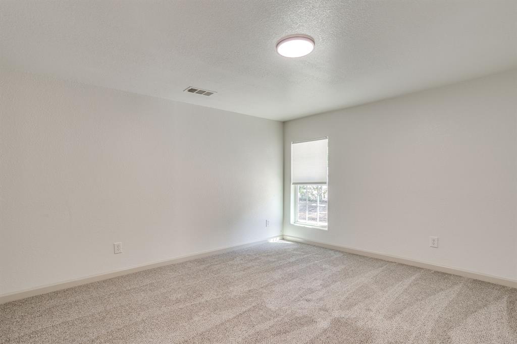 407 Ada Street Property Photo 33