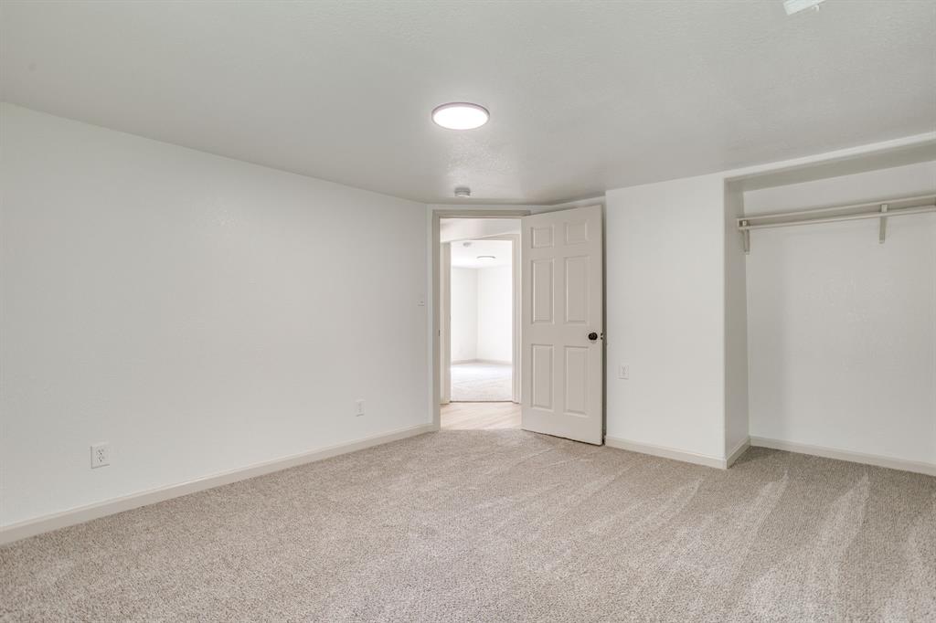 407 Ada Street Property Photo 34