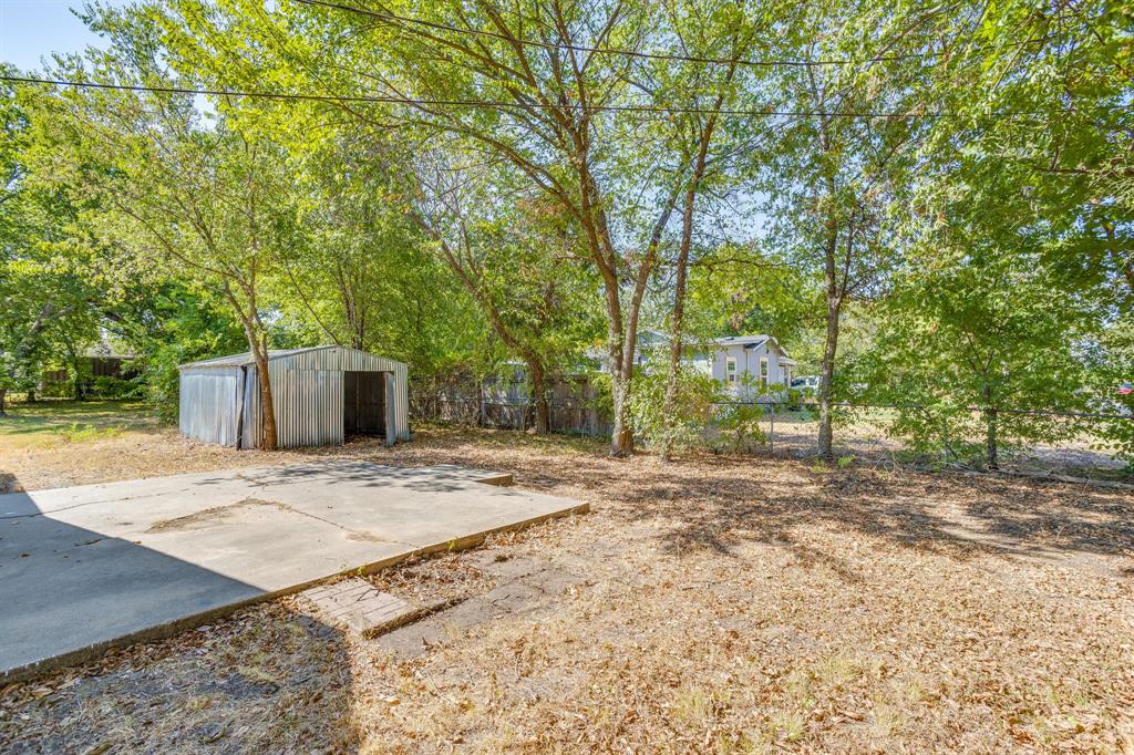 407 Ada Street Property Photo 35