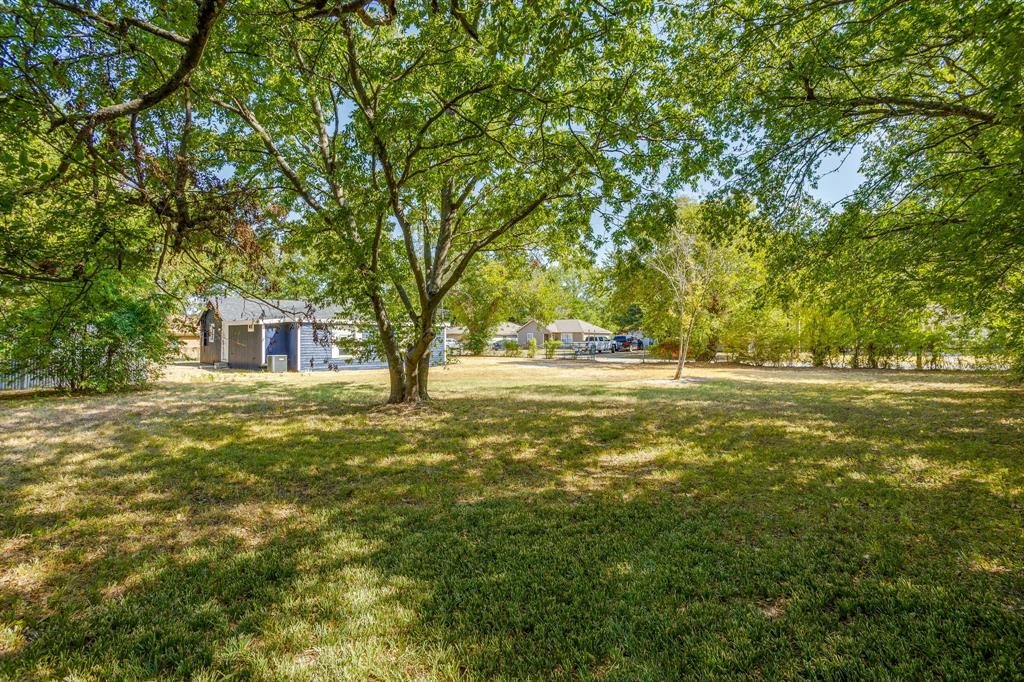 407 Ada Street Property Photo 37