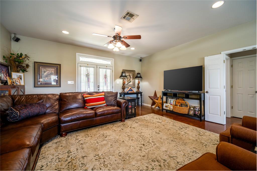 607 Maple Street Property Photo 14
