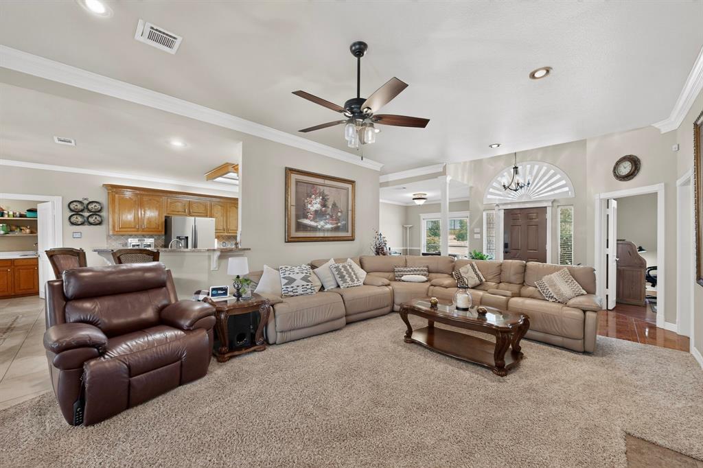 2505 Inverrary Drive Property Photo 8