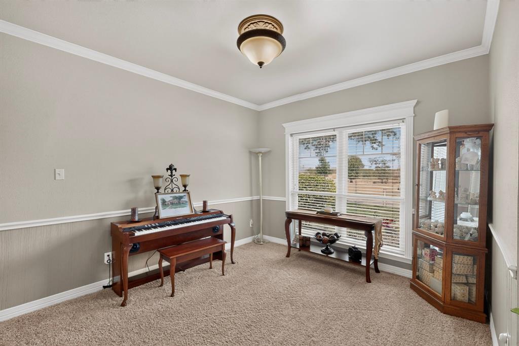 2505 Inverrary Drive Property Photo 10