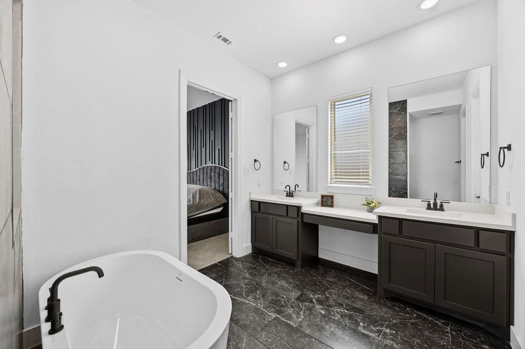 2717 Oak Blossom Drive Property Photo 14