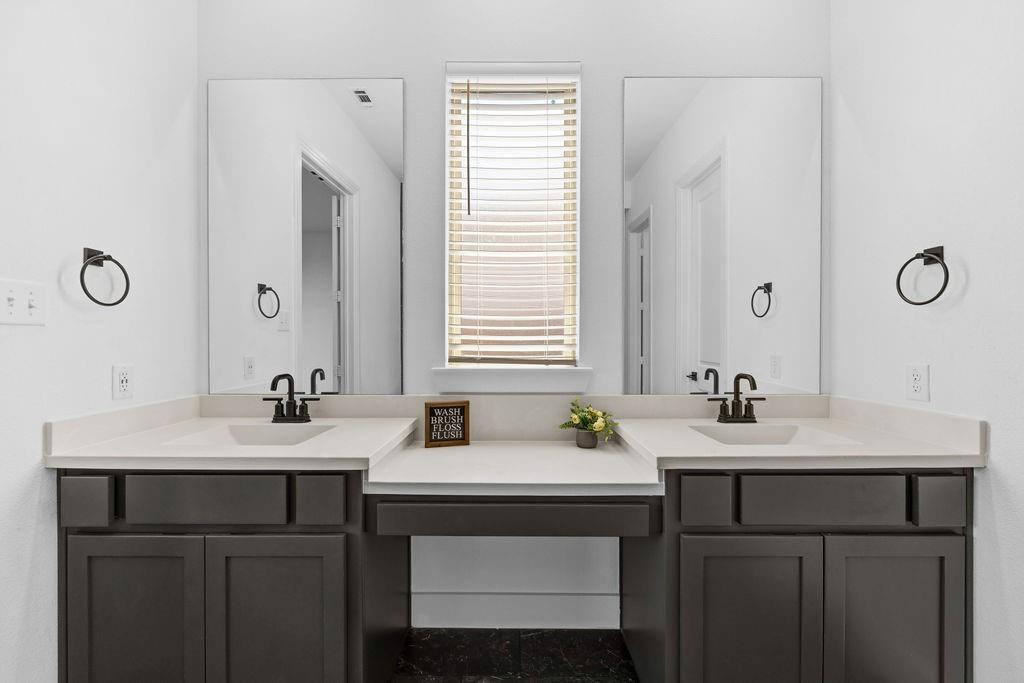 2717 Oak Blossom Drive Property Photo 15