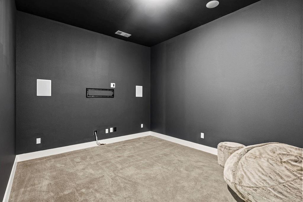 2717 Oak Blossom Drive Property Photo 16