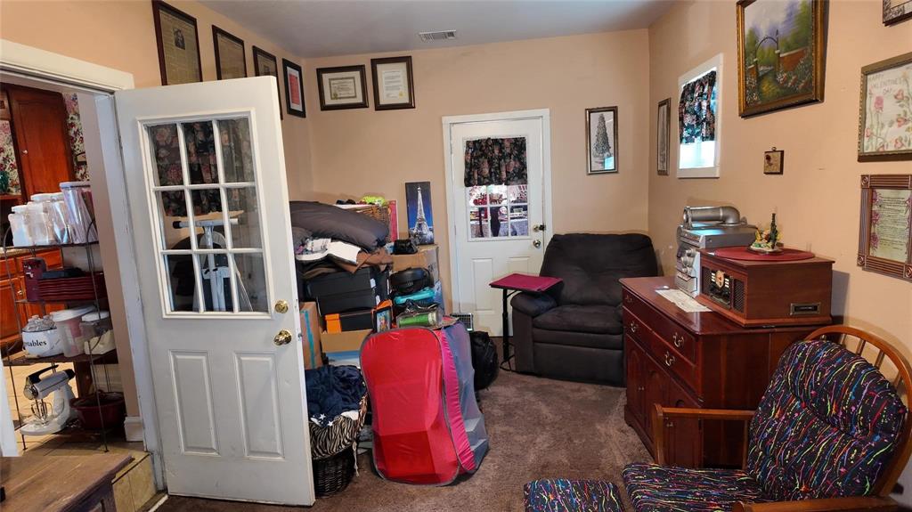 4521 Kelton Drive Property Photo 17