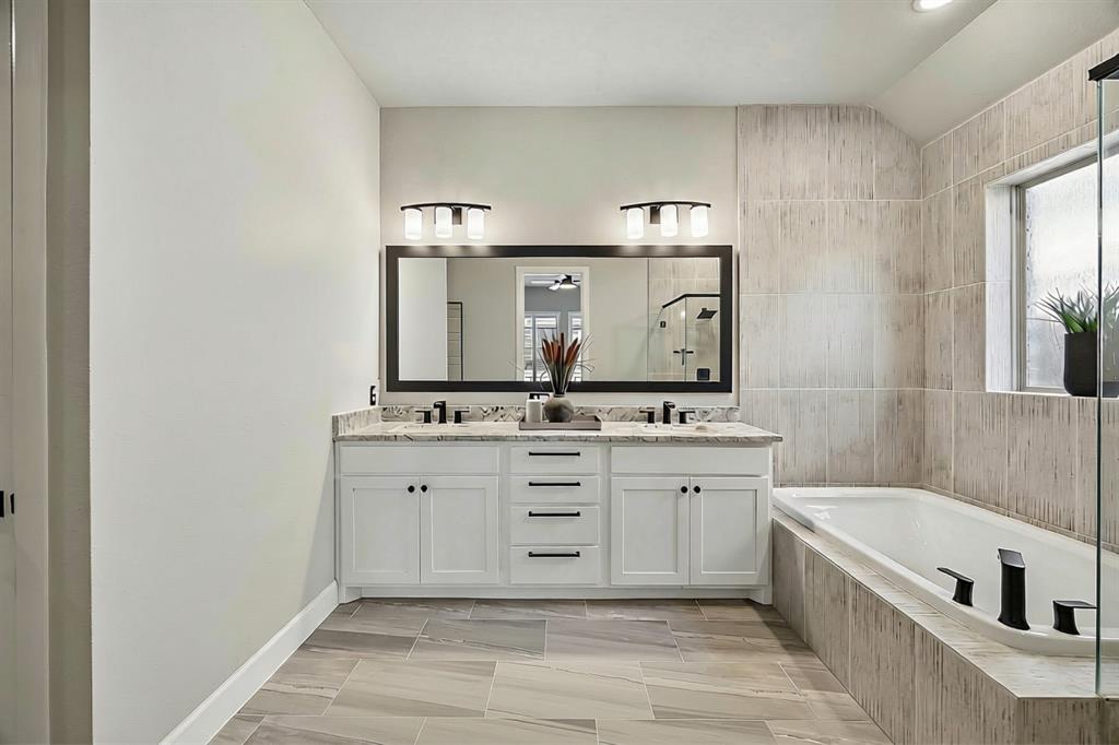 360 Foxthorne Way Property Photo 19
