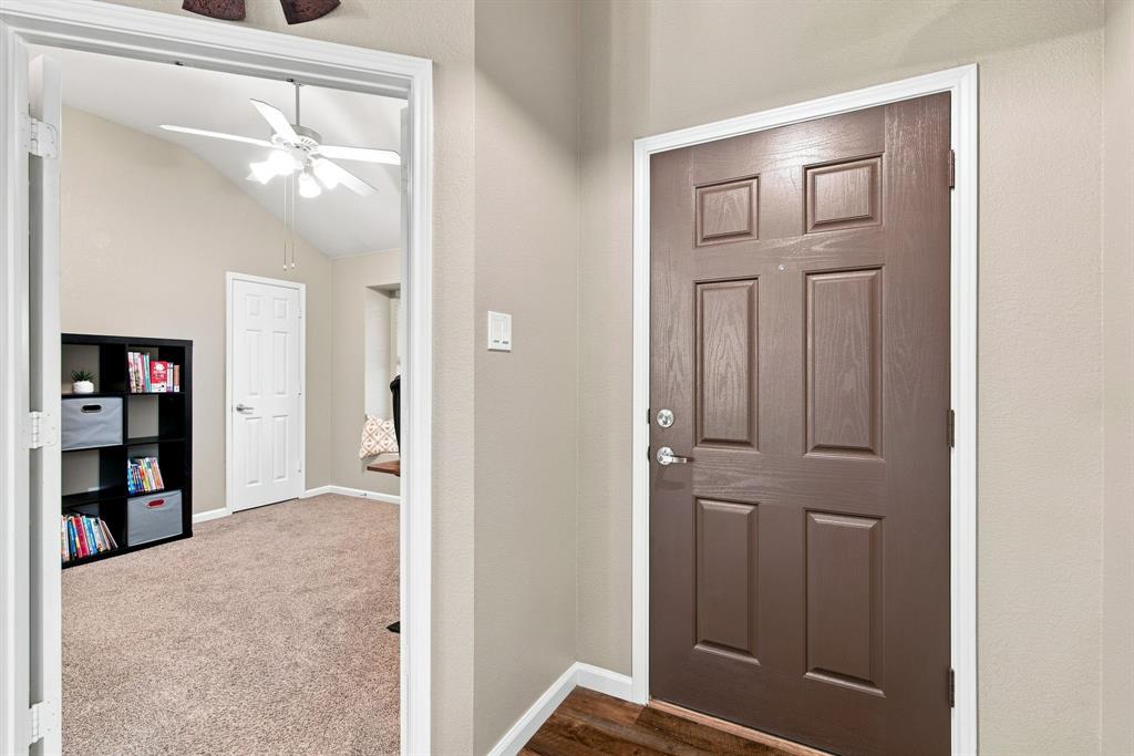 117 Timber Cross Court Property Photo 8