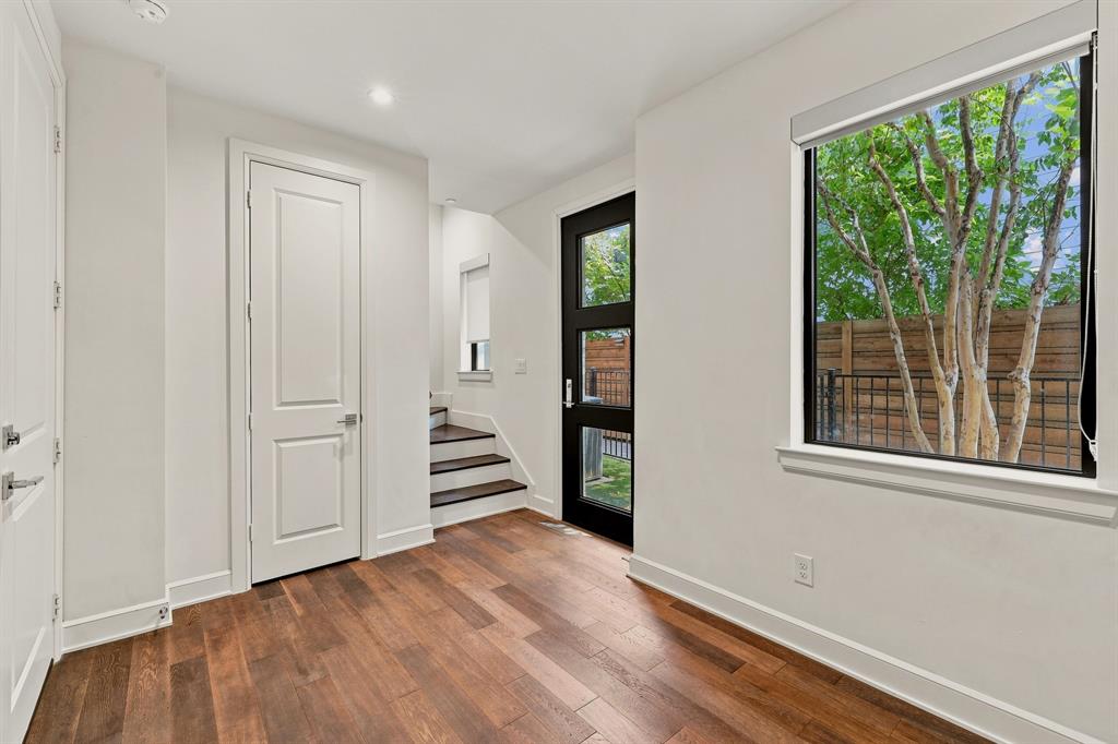 5122 Capitol Avenue 103 Property Photo 3