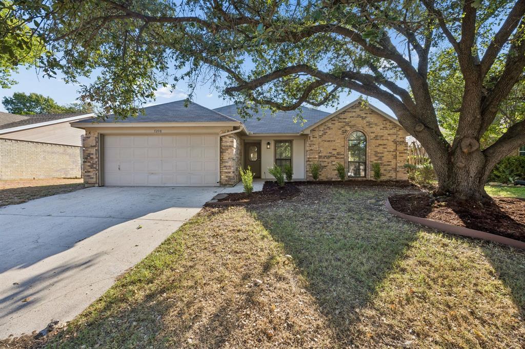 7208 Meadowbrook Drive Property Photo 1