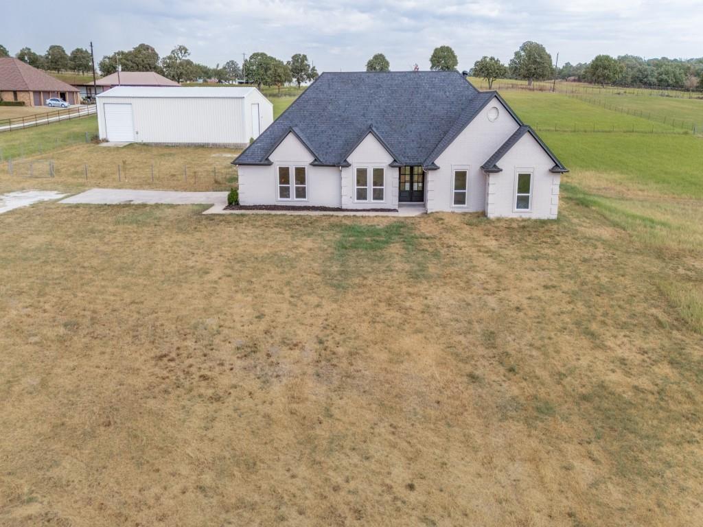 7840 Reed Road Property Photo 4