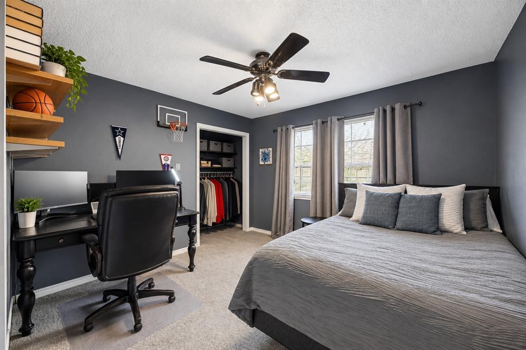 2024 Antwerp Avenue Property Photo 15