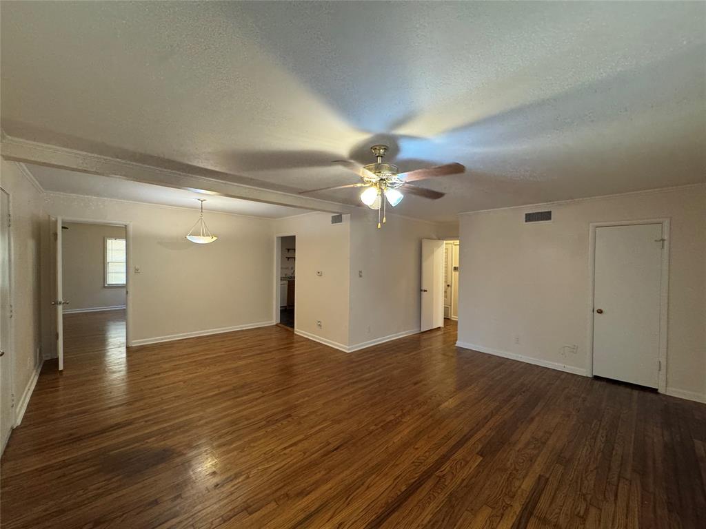 6829 Hightower Street Property Photo 3