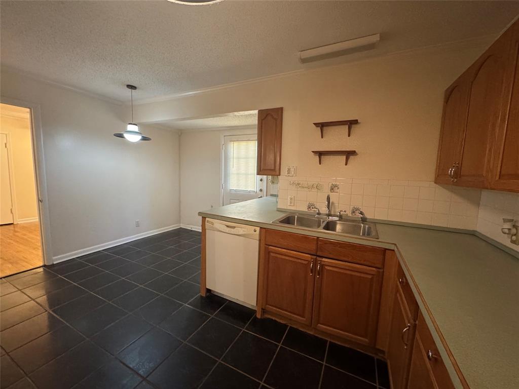 6829 Hightower Street Property Photo 6