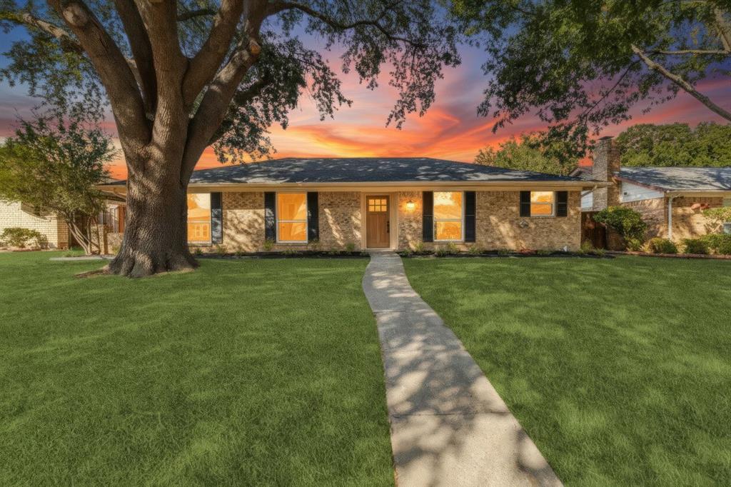 4925 Willowhaven Circle Property Photo 1
