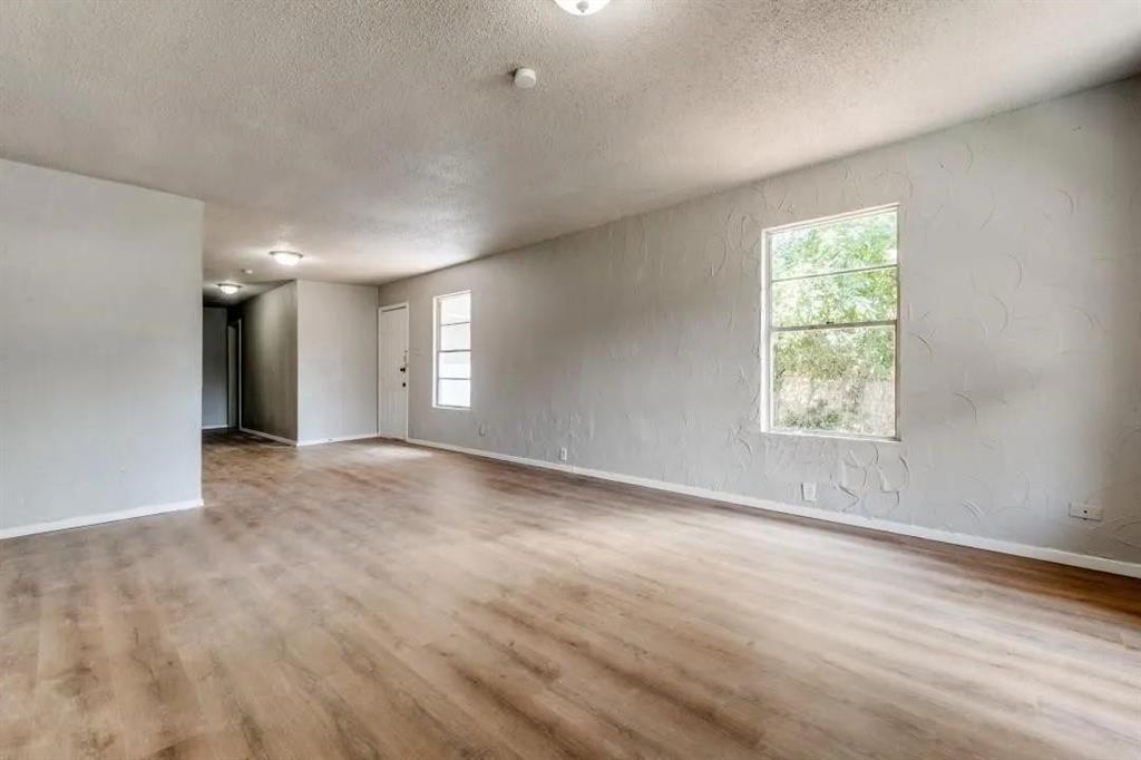4404 Colonial Avenue Property Photo 11