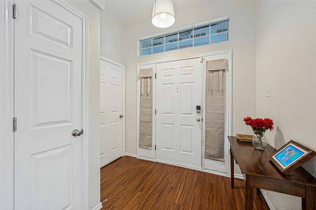 6032 Hilltop Drive Property Photo 4