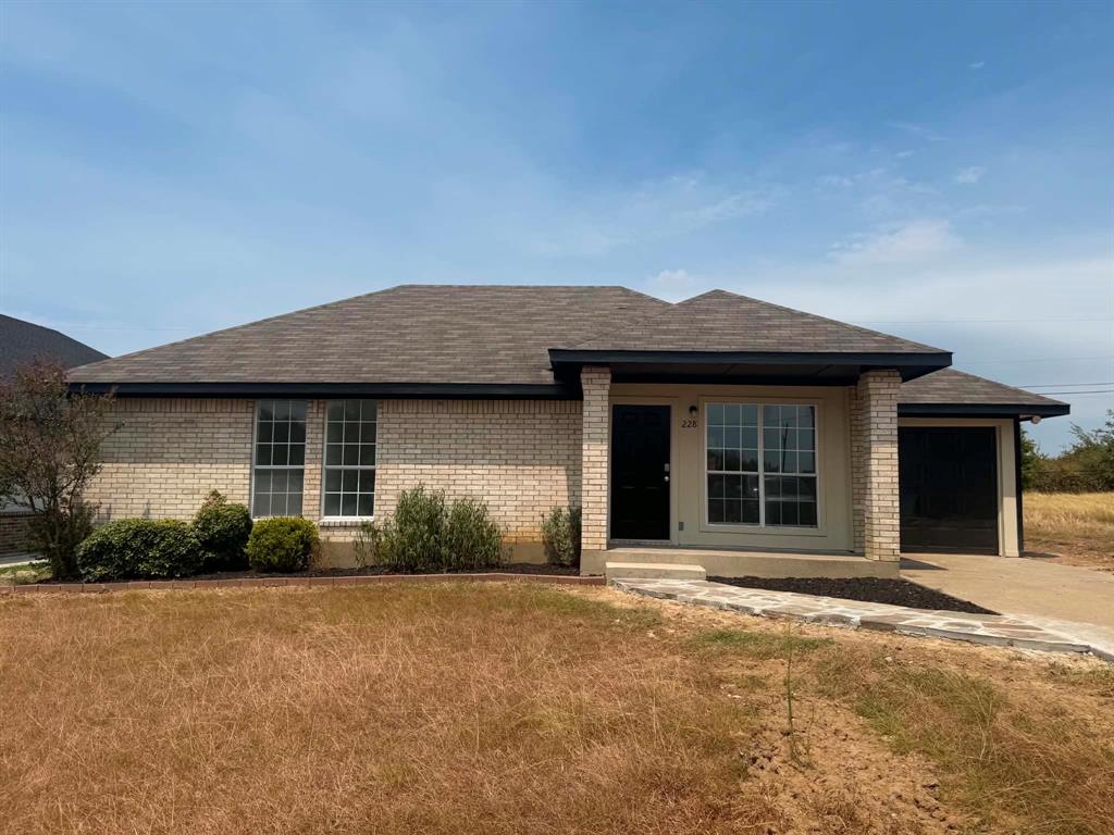 228 Skiff Drive Property Photo 1