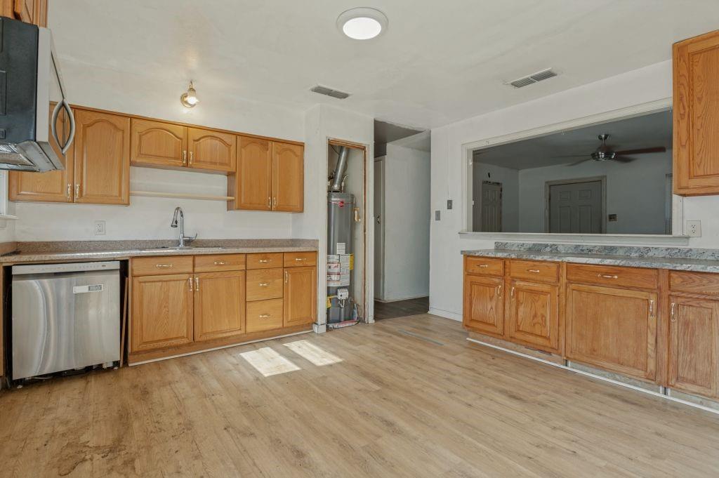 1024 Harris Drive Property Photo 3