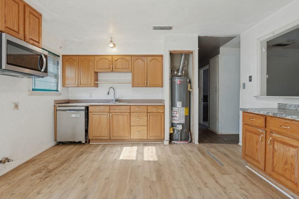 1024 Harris Drive Property Photo 4