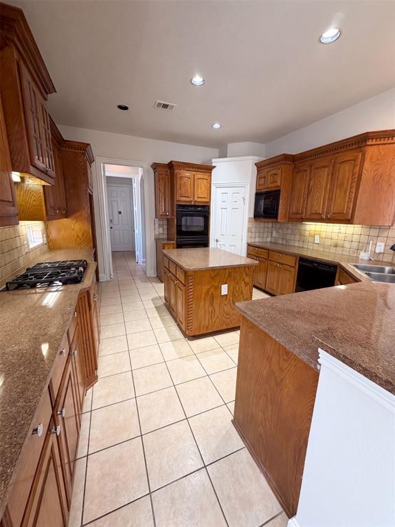 3228 Tearose Drive Property Photo 4