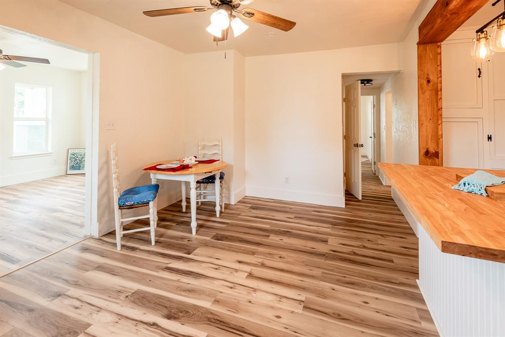 801 N Avenue A Property Photo 6