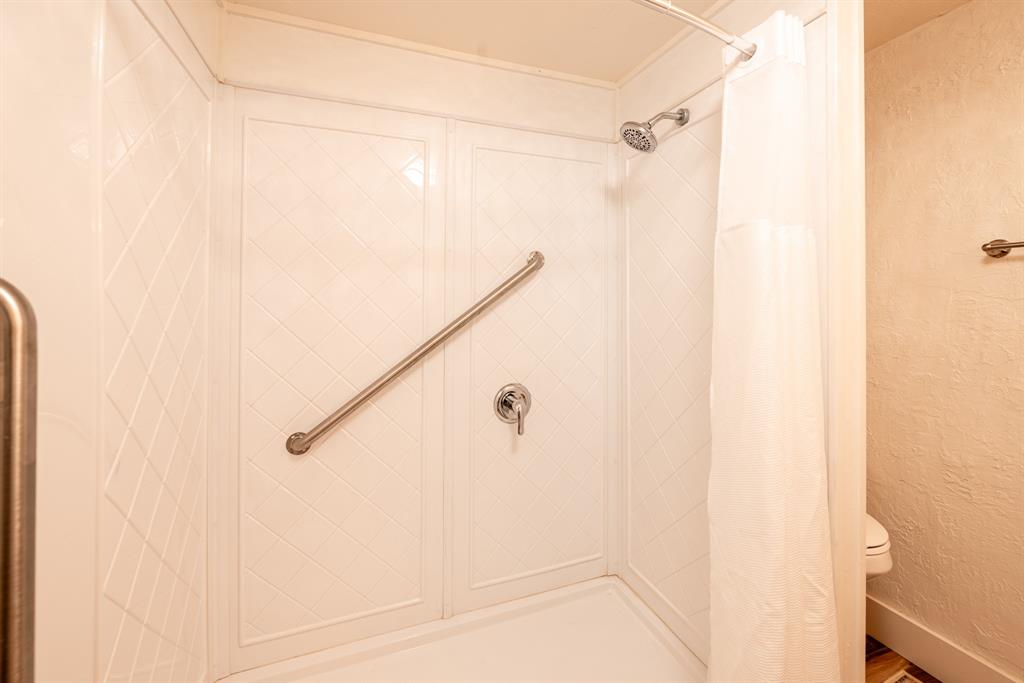 801 N Avenue A Property Photo 20