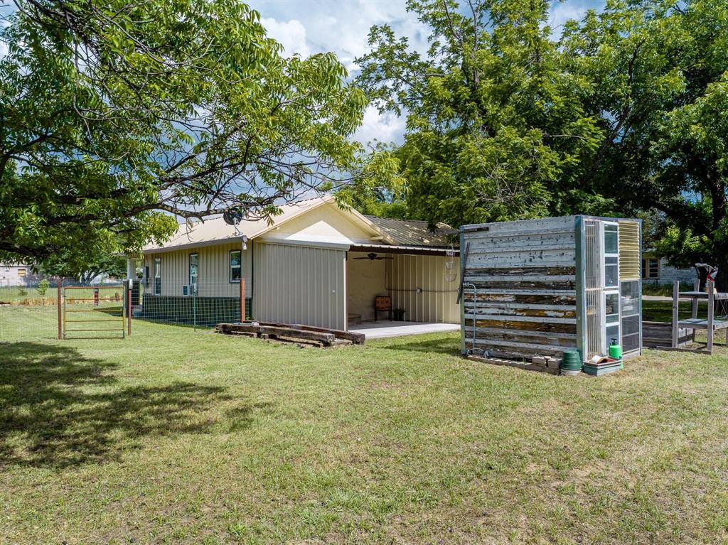 801 N Avenue A Property Photo 28