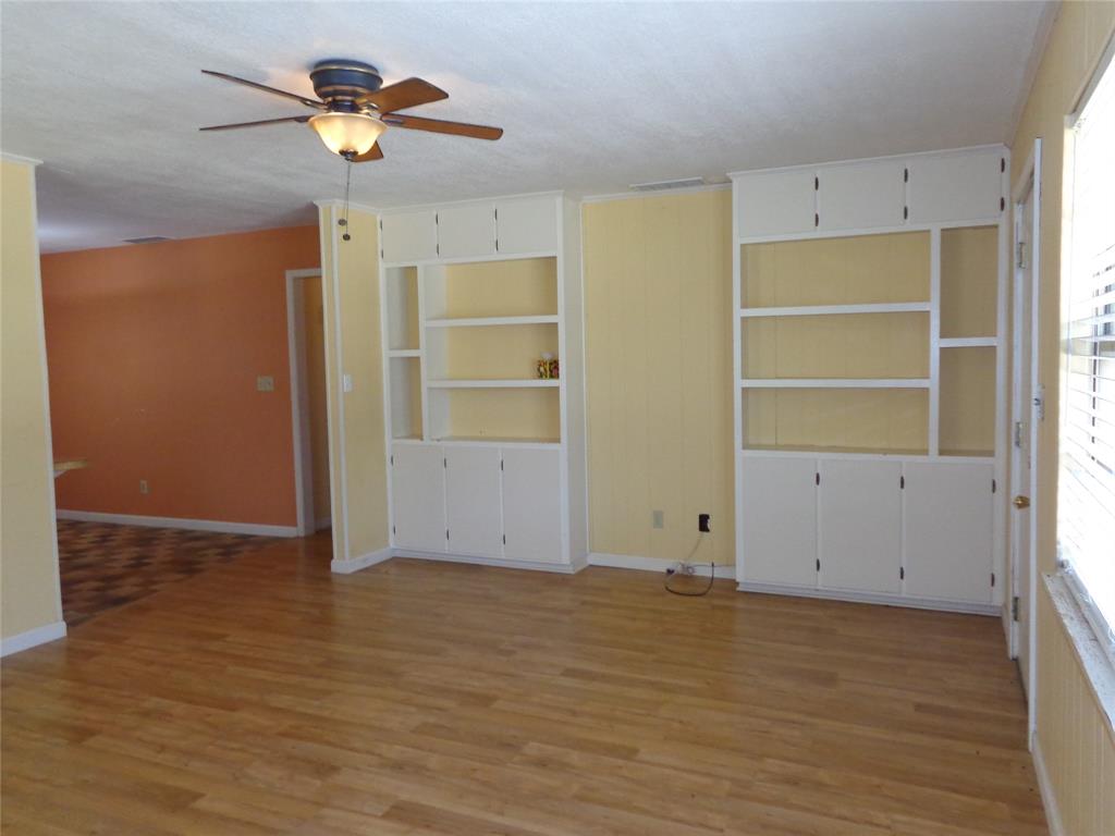 407 N Files Street Property Photo 10