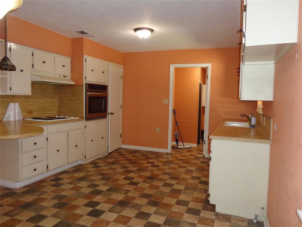 407 N Files Street Property Photo 16