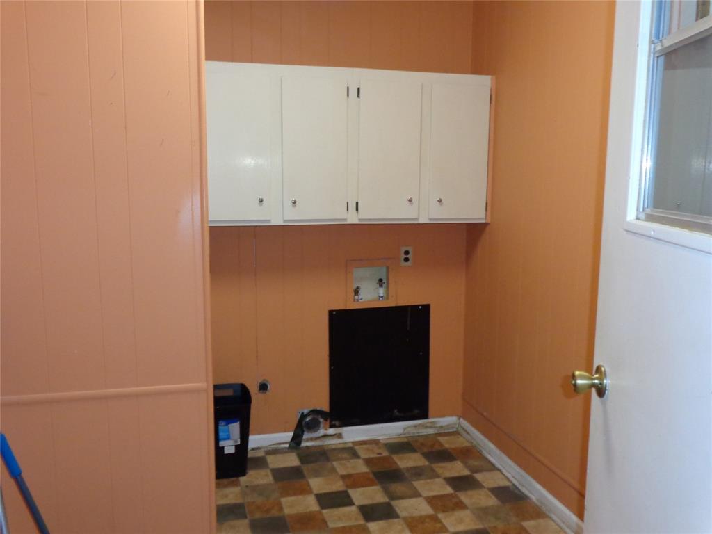 407 N Files Street Property Photo 17
