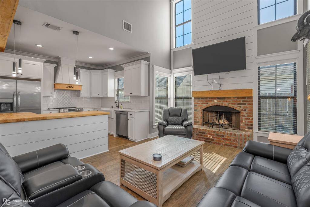 620 Perfect Place Property Photo 4
