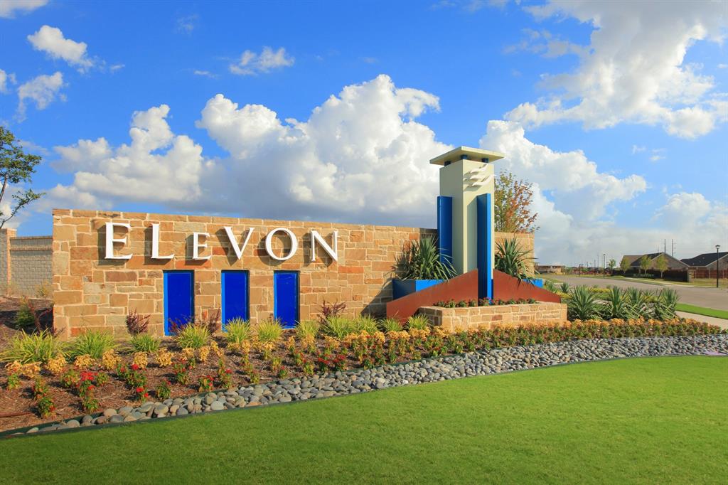 727 Clear Air Way Property Photo 25