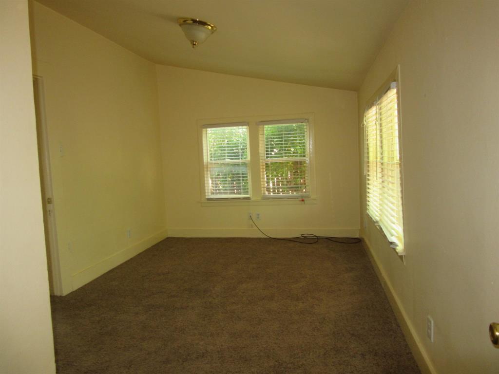 1430 S 12th Street Property Photo 6
