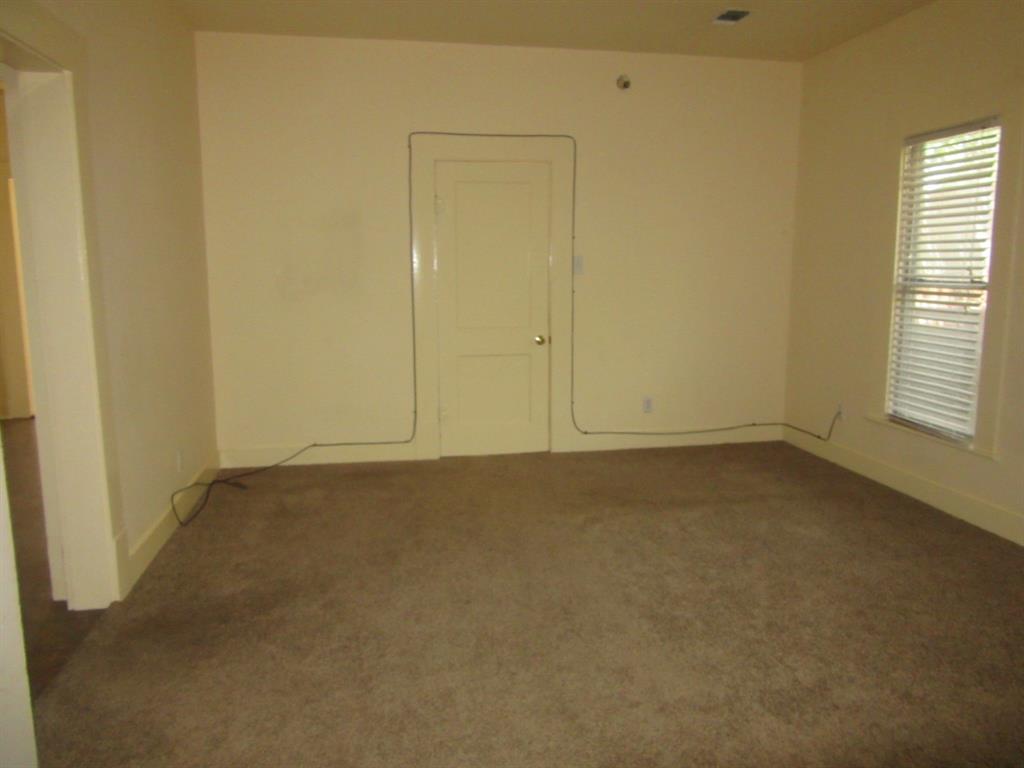1430 S 12th Street Property Photo 8