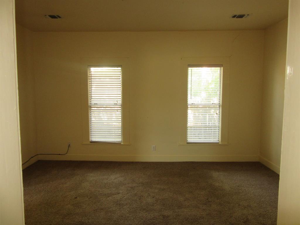1430 S 12th Street Property Photo 9