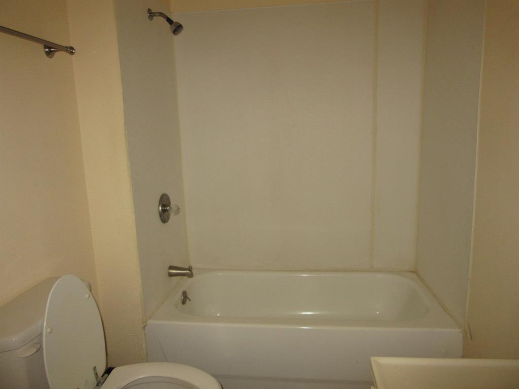 1430 S 12th Street Property Photo 10