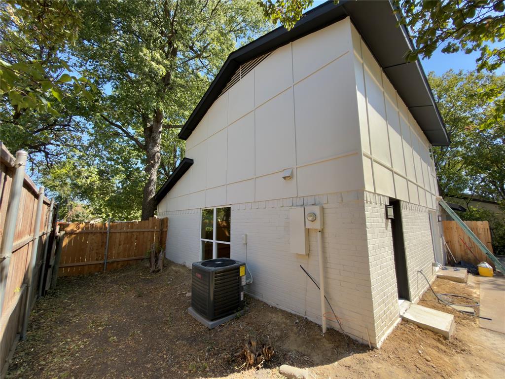 1834 Caldwell Property Photo 6