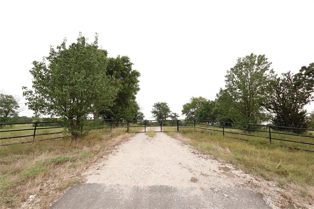 2142 Spring Hill Road Property Photo 2
