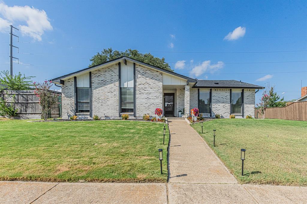 2901 Gayle Drive Property Photo 1
