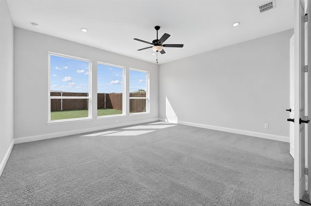 1905 Beech Ridge Drive Property Photo 5