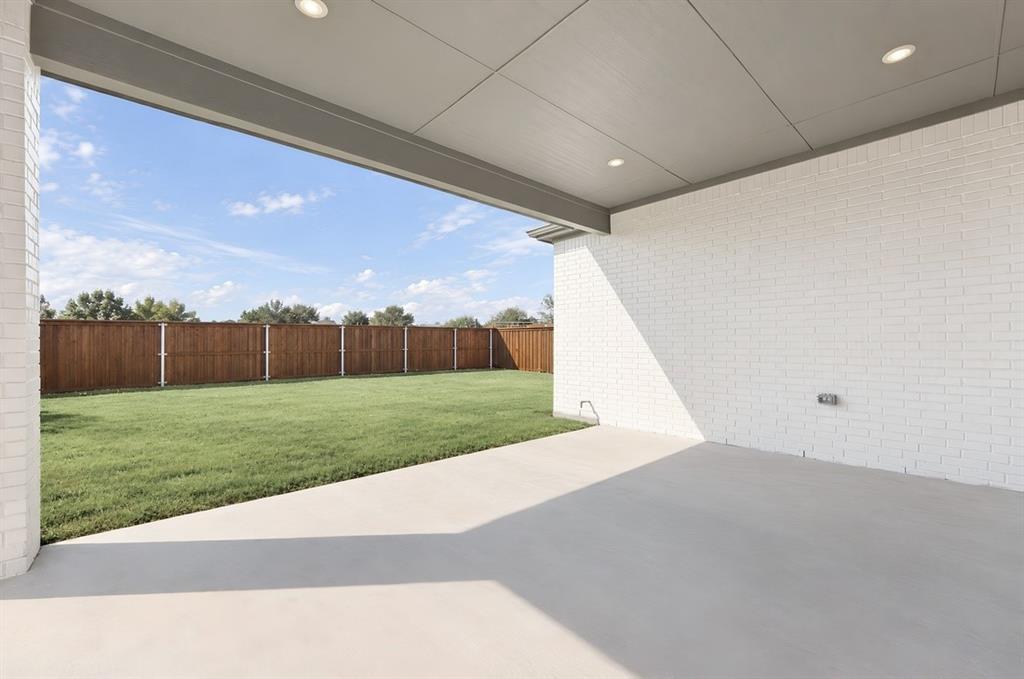 1905 Beech Ridge Drive Property Photo 28