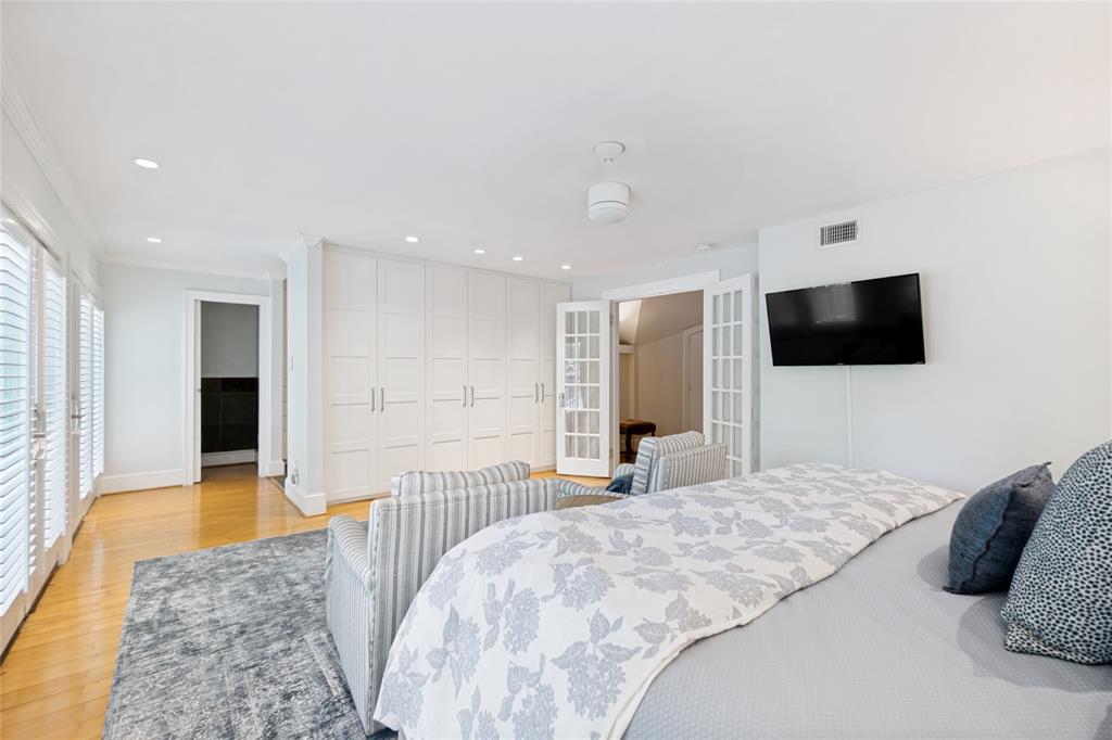 1151 N Winnetka Avenue Property Photo 22
