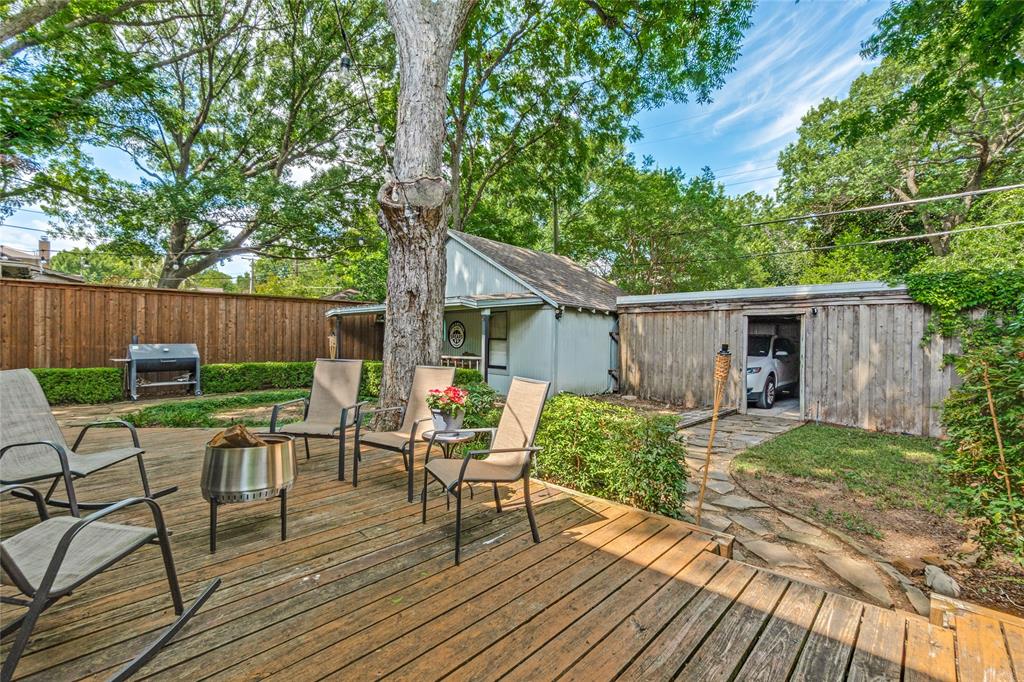 1151 N Winnetka Avenue Property Photo 26