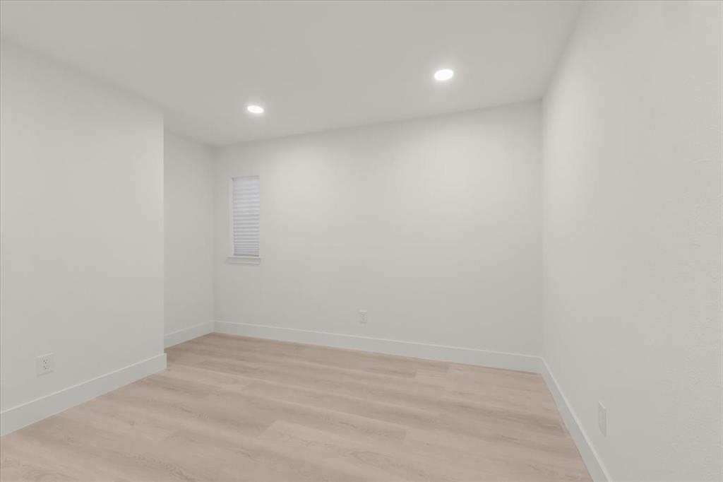 1804 Kingsborough Drive Property Photo 22