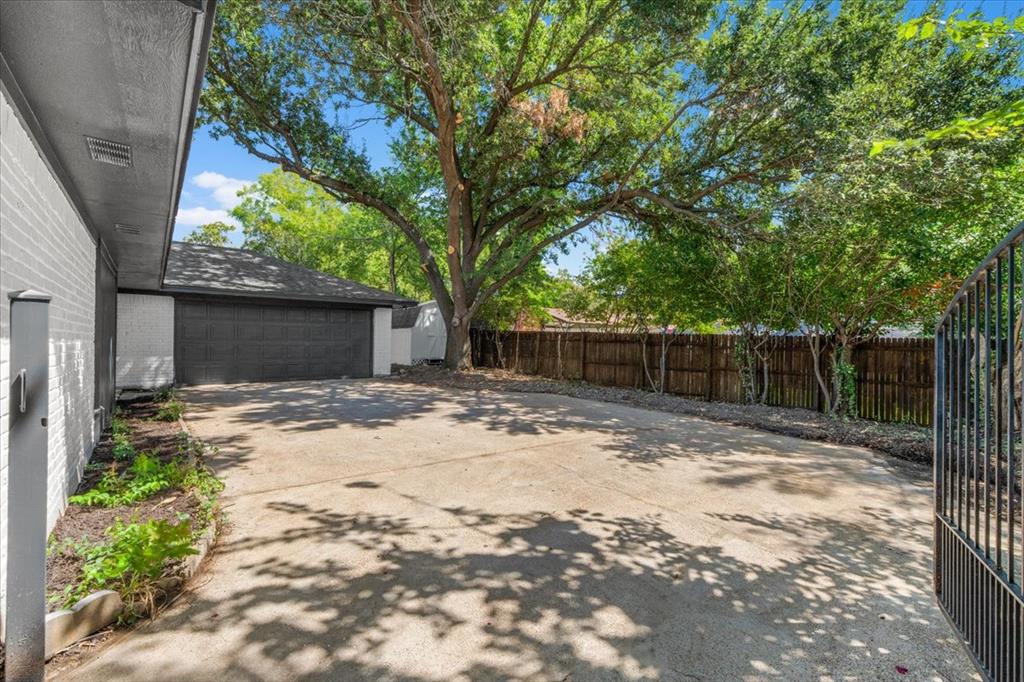 1804 Kingsborough Drive Property Photo 31